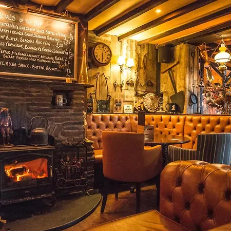 אורחן The Pickwick & Oliver's Restaurant *